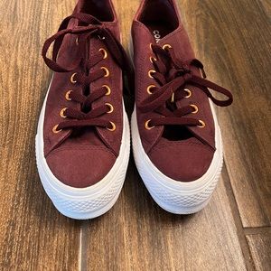 Converse burgundy leather platform sneaker